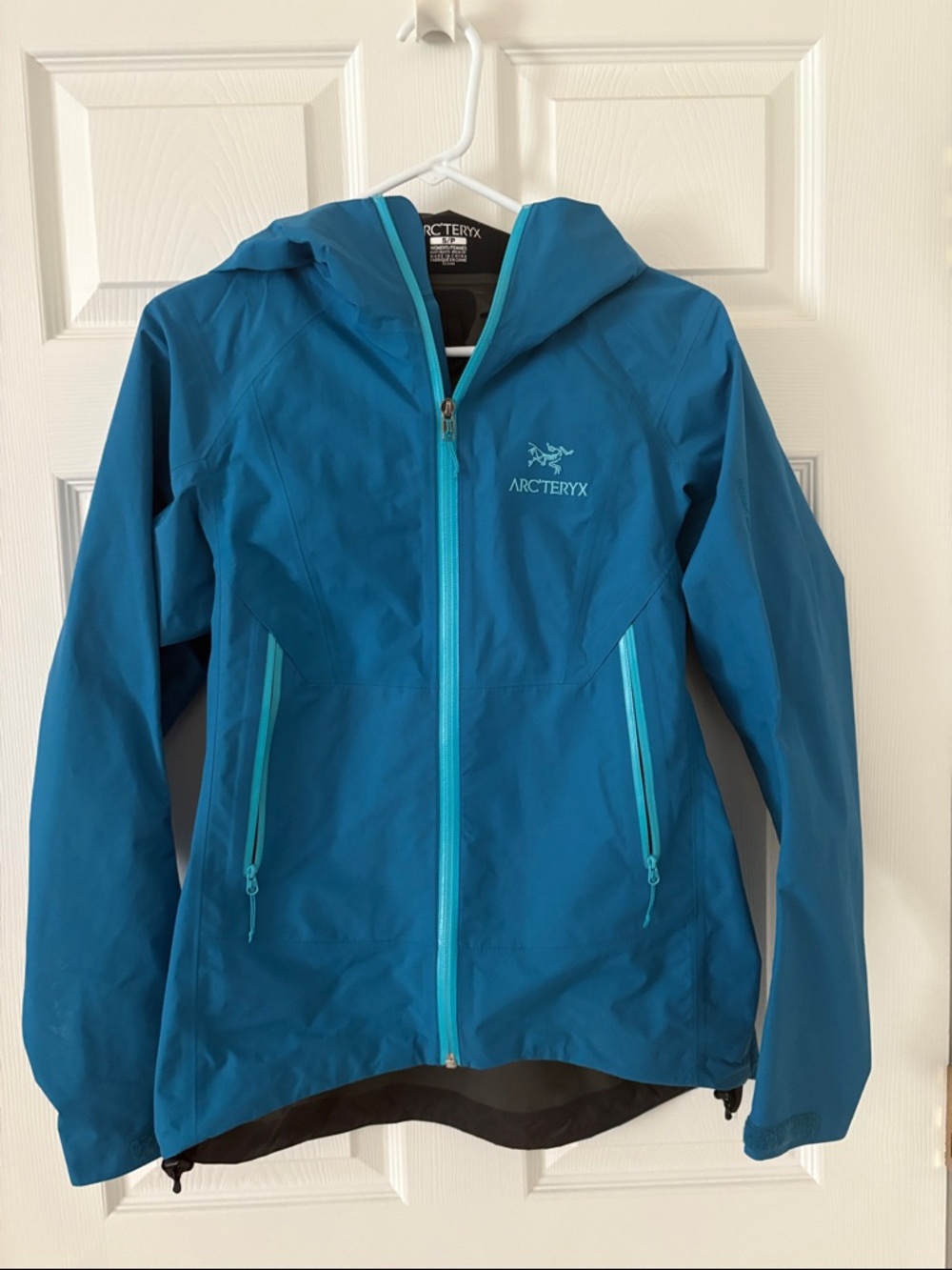 Arc'teryx Teal Hooded Women's Waterproof Shell Jacket, size S